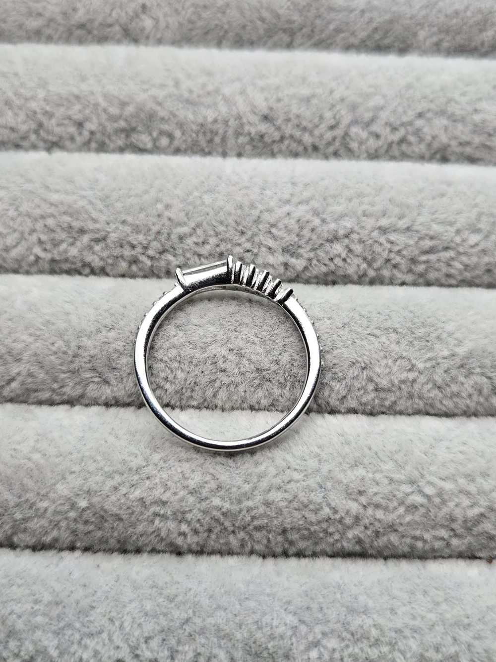 Size 7 Light Green Topaz 925 Sterling Silver Bomb Party Ring